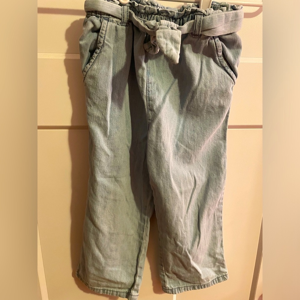 Oshkosh wide leg pants and Carters denim stretch 5T girls pants bundle 👖
